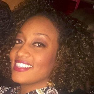 Meet your Posher, Simone